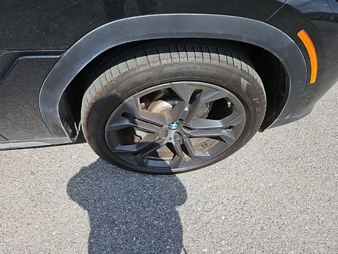 Used 2022 BMW X6 xDrive40i w/ Executive Package image 10