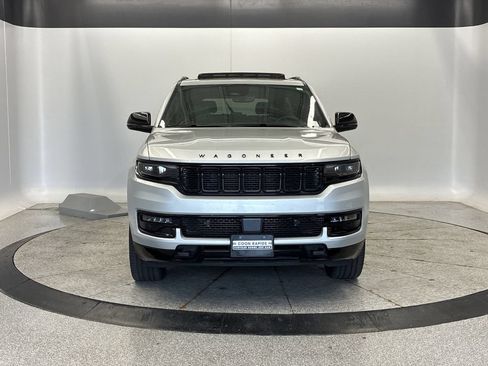 Used 2023 Jeep Wagoneer Series II AWD/4WD image 10