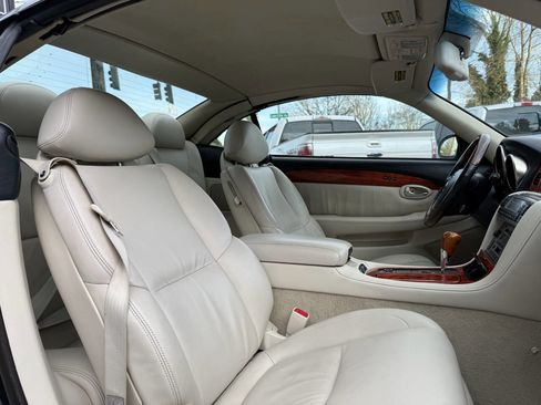 Used 2006 Lexus SC 430 Convertible image 19