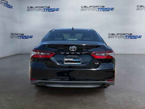 Used 2023 Toyota Camry LE image 6