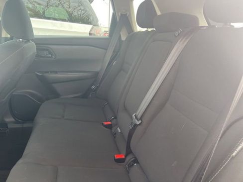 Used 2024 Nissan Rogue S image 7