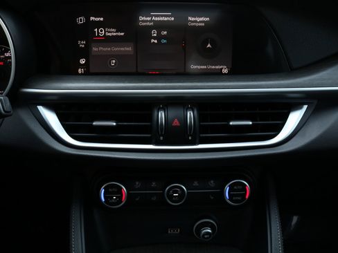 Used 2020 Alfa Romeo Stelvio Ti w/ Active Blind Spot Package image 36