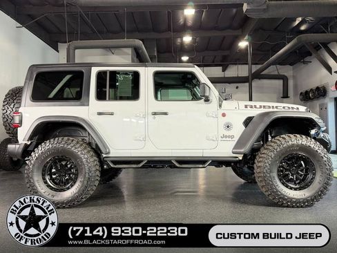 Used 2025 Jeep Wrangler Unlimited Rubicon AWD/4WD image 1