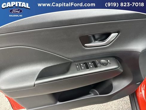 Used 2024 Hyundai Kona Limited FWD image 20