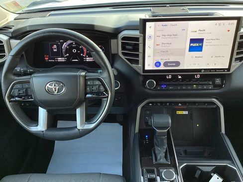 Used 2023 Toyota Tundra Limited AWD/4WD image 17