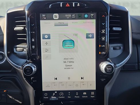 Used 2024 RAM 2500 Laramie image 19