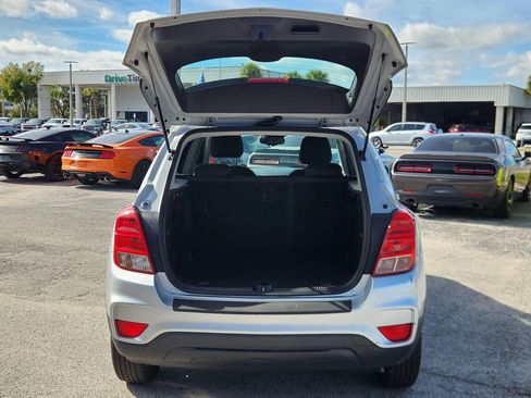 Used 2017 Chevrolet Trax LS image 9