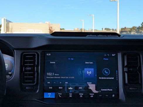 New 2025 Ford Bronco 4-Door image 18