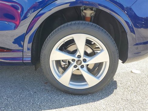 New 2025 Audi Q5 Premium Plus image 30