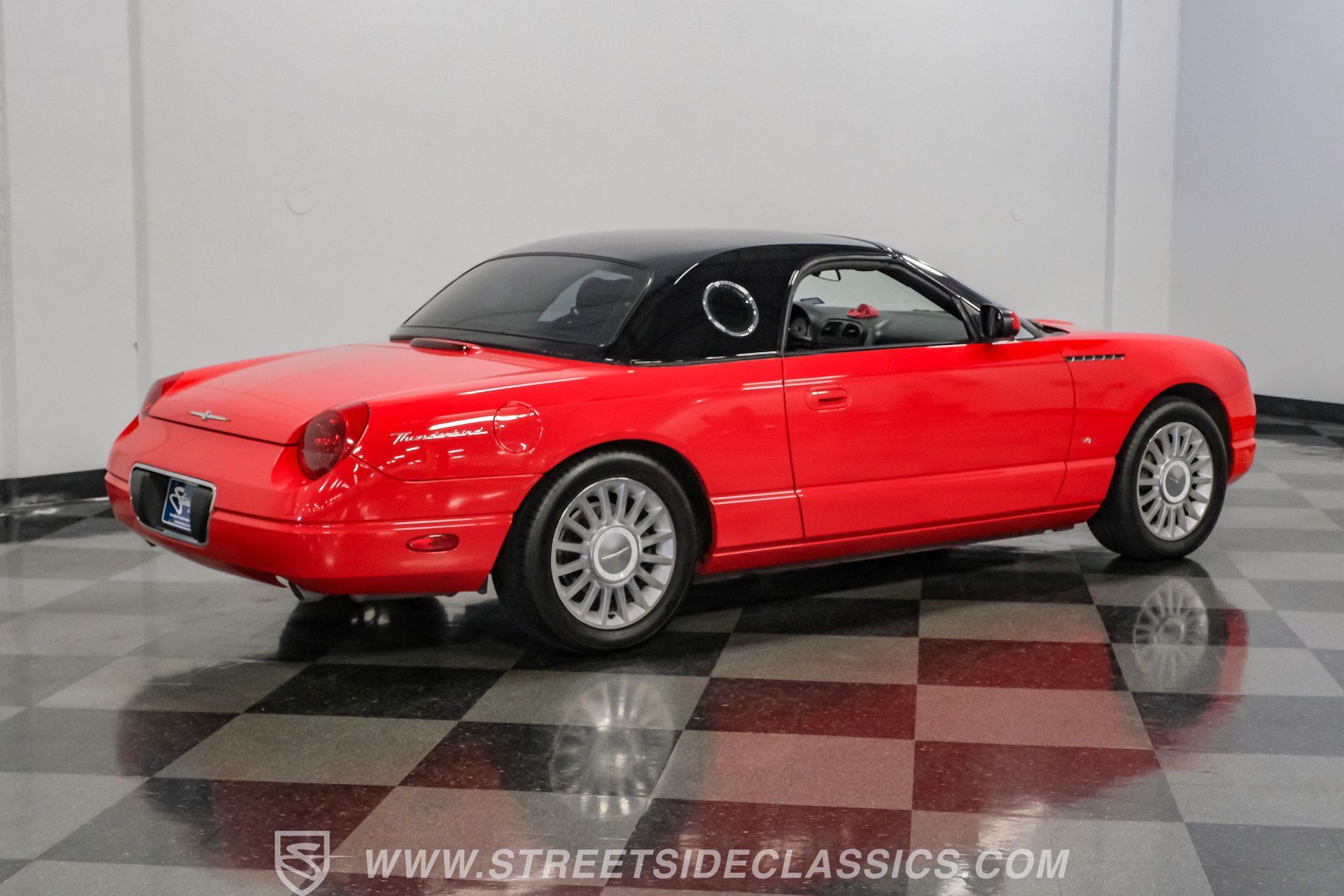 Used 2004 Ford Thunderbird RWD image 17