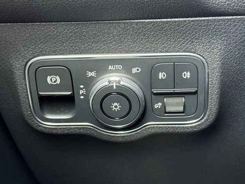 New 2026 Mercedes-Benz GLB 250 4MATIC image 28