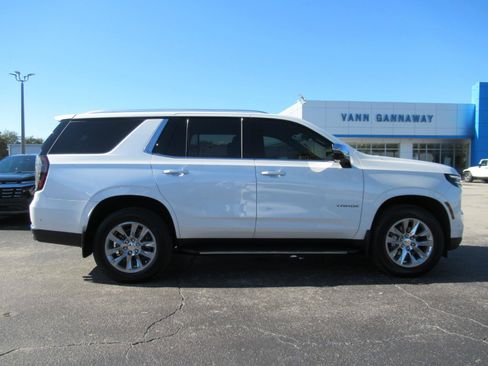 Used 2025 Chevrolet Tahoe Premier w/ Sun And Tow Package AWD/4WD image 5