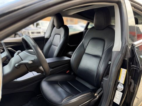 Used 2020 Tesla Model 3 Performance image 26