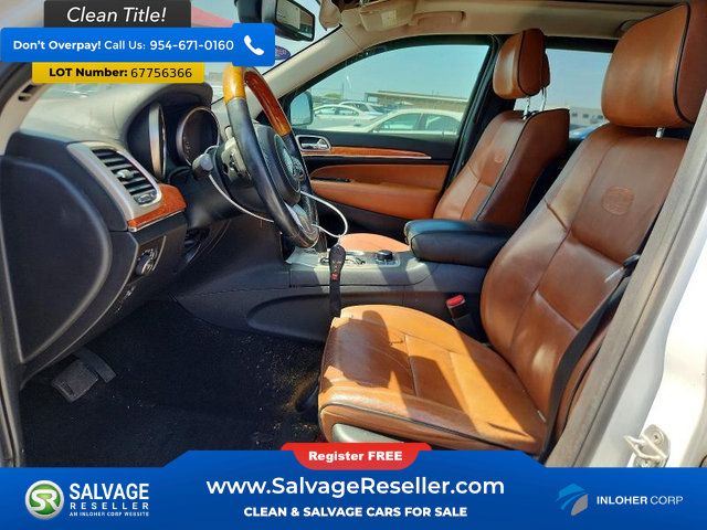 Used 2013 Jeep Grand Cherokee Overland AWD/4WD image 9