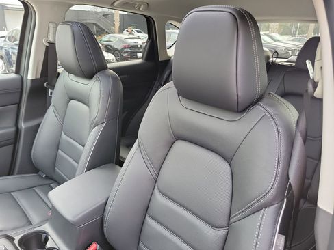 New 2025 MAZDA CX-5 AWD 2.5 S w/ Preferred Package image 19