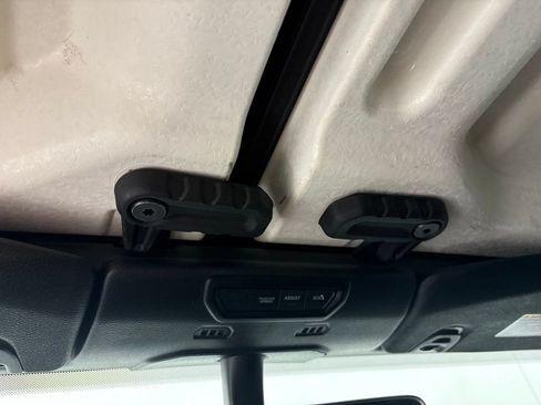 Used 2023 Jeep Wrangler Unlimited Sahara w/ Cold Weather Group AWD/4WD image 25