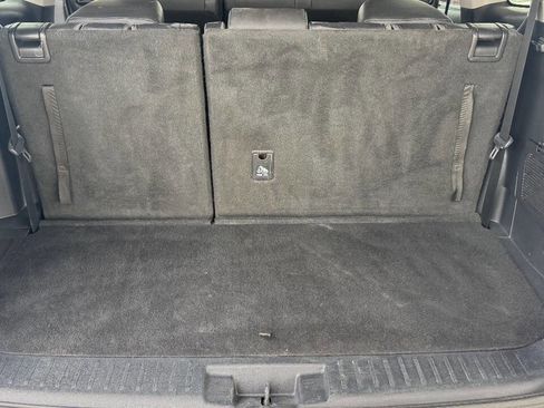 Used 2021 Toyota Highlander XLE FWD image 25