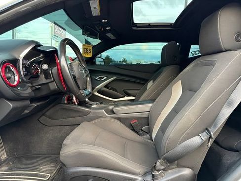 Used 2019 Chevrolet Camaro SS RWD image 12