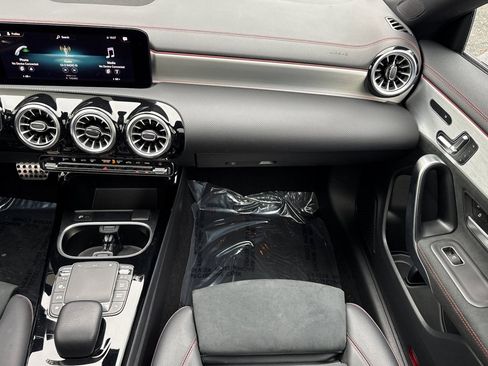 Certified 2023 Mercedes-Benz CLA 250 image 28