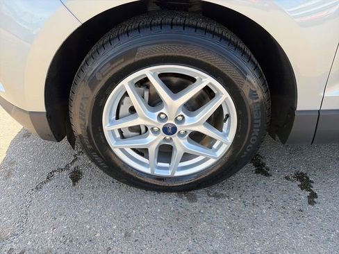 Used 2022 Ford Edge SEL AWD/4WD image 12