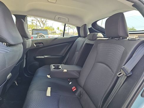 Used 2017 Toyota Prius Two w/ Carpet Mat Package FWD image 13