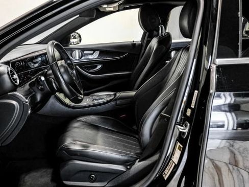 Used 2022 Mercedes-Benz E 450 4MATIC Sedan w/ Driver Assistance Package image 5