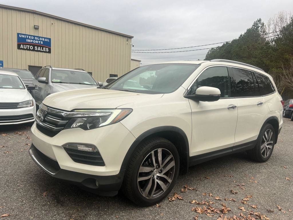 Used 2018 Honda Pilot Touring image 1