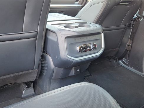 Certified 2025 Ford Expedition Max Platinum AWD/4WD image 18