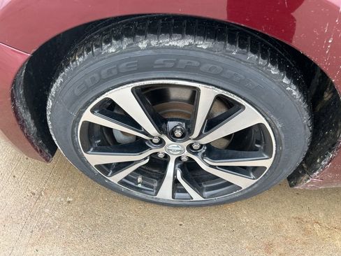 Used 2018 Nissan Maxima Platinum image 30