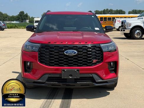 Used 2025 Ford Explorer ST w/ Sun And Sound Package AWD/4WD image 2