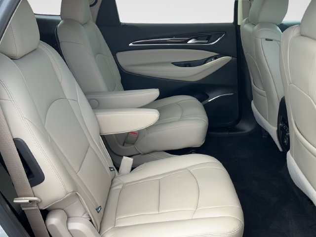 Used 2021 Buick Enclave Essence FWD image 22