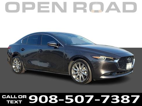Used 2023 MAZDA MAZDA3 s AWD/4WD image 1