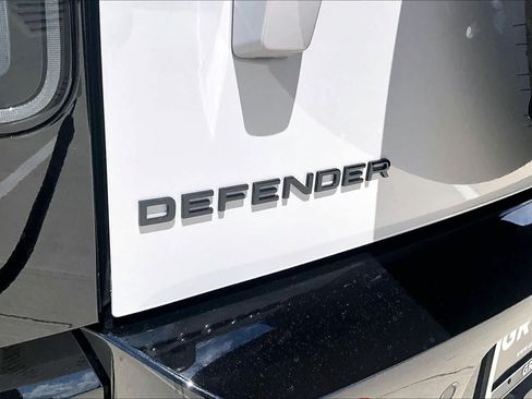 Used 2026 Land Rover Defender 110 X AWD/4WD image 9