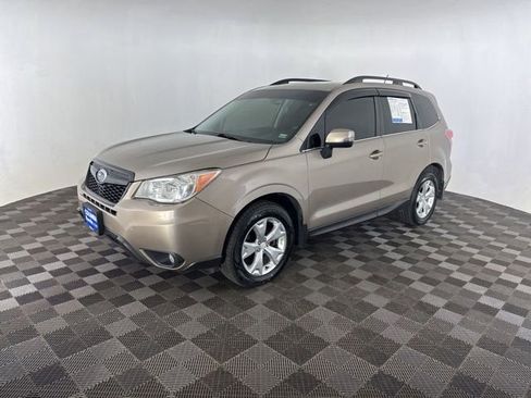 Used 2014 Subaru Forester 2.5i Touring AWD/4WD image 4
