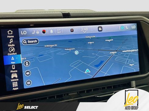 Used 2024 Jeep Gladiator Rubicon w/ Technology Group AWD/4WD image 16
