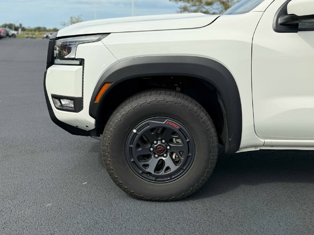 Used 2026 Nissan Frontier PRO-4X AWD/4WD image 12