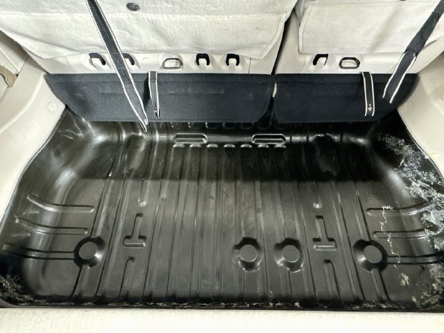 Used 2021 Chrysler Pacifica Touring-L FWD image 32