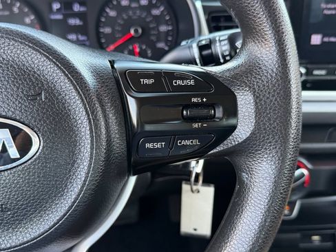 Used 2021 Kia Rio S FWD image 22