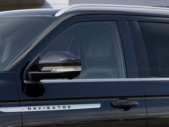 New 2027 Lincoln Navigator Reserve AWD/4WD image 21