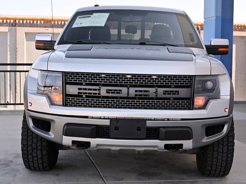 Used 2014 Ford F150 Raptor w/ Equipment Group 801A Luxury AWD/4WD image 10