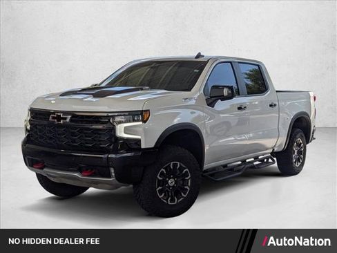 Used 2025 Chevrolet Silverado 1500 ZR2 w/ Technology Package AWD/4WD image 1