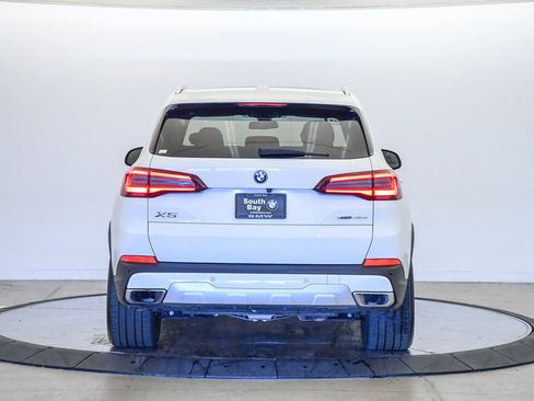 Used 2023 BMW X5 xDrive45e w/ Climate Comfort Package image 3