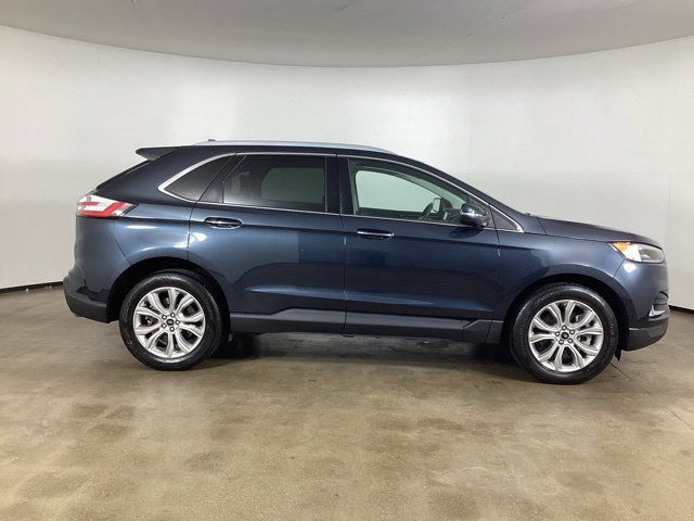 Used 2024 Ford Edge Titanium w/ Equipment Group 301A AWD/4WD image 4