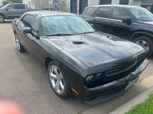 Used 2014 Dodge Challenger SXT w/ Super Sport Group (SS/T) RWD image 2