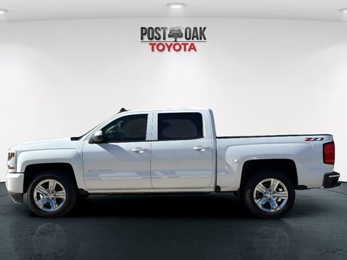 Used 2018 Chevrolet Silverado 1500 LT w/ All Star Edition image 4