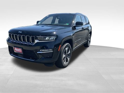 New 2024 Jeep Grand Cherokee Limited 4xe w/ Luxury Tech Group II image 2