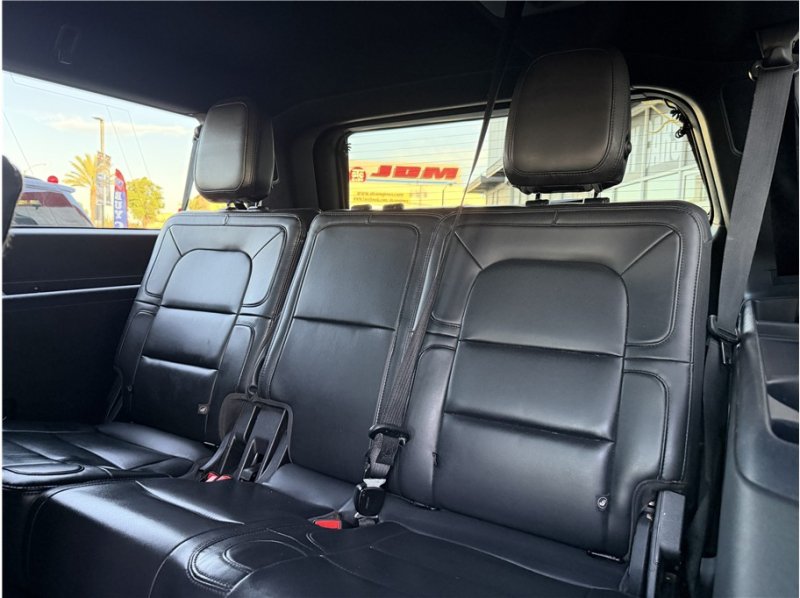 Used 2022 Lincoln Navigator L Reserve AWD/4WD image 26