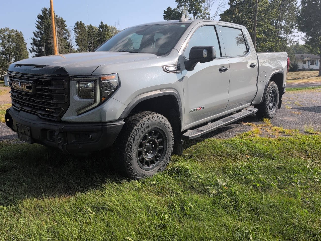 Used 2024 GMC Sierra 1500 AT4X w/ AT4X AEV Edition AWD/4WD image 1