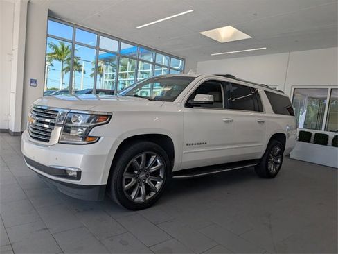 Certified 2019 Chevrolet Suburban Premier image 3