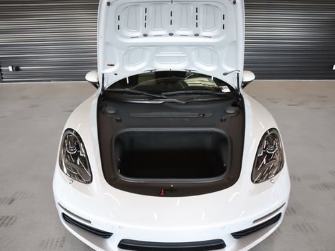 New 2025 Porsche 718 Cayman image 27